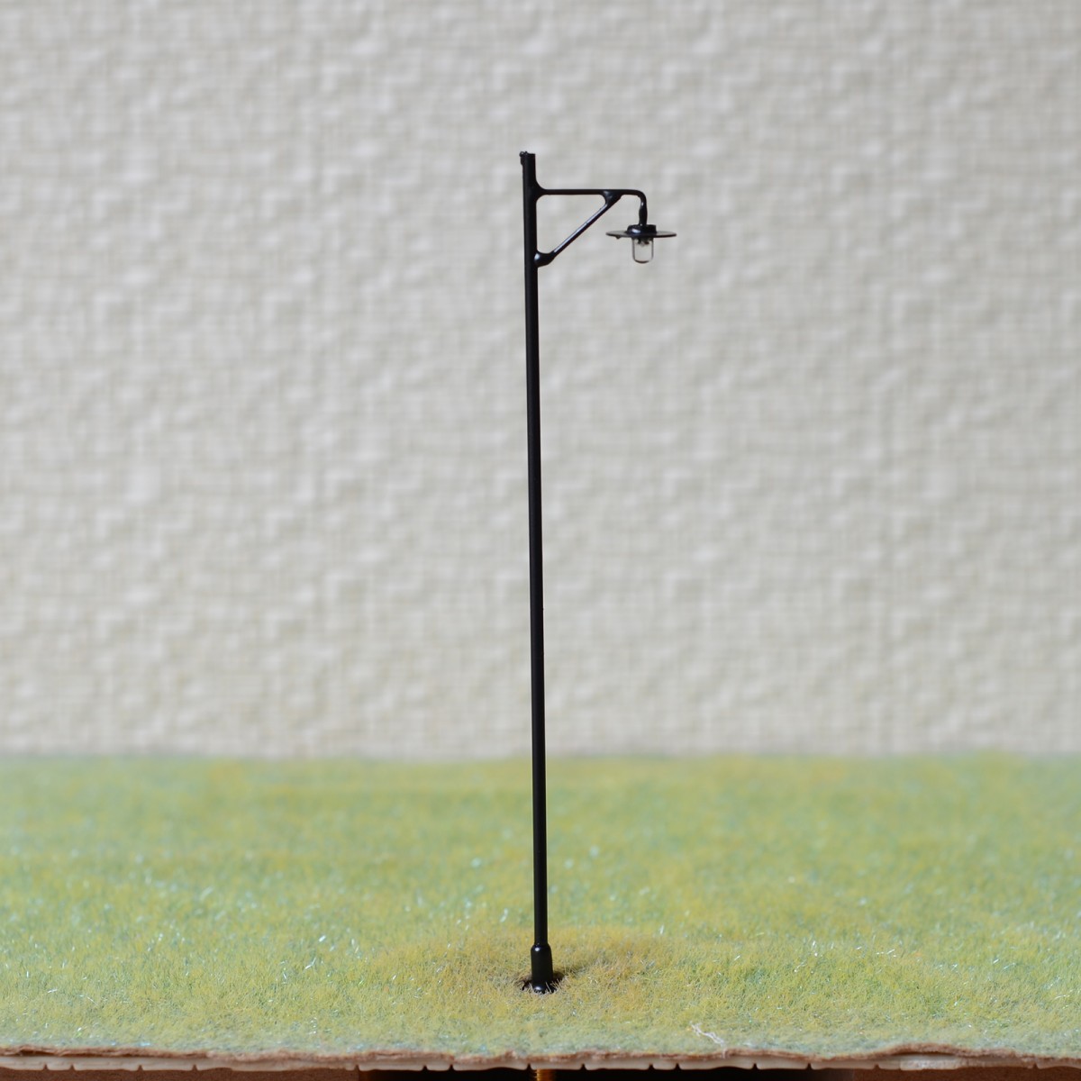 3 x OO / HO scale LED street light railroad path lamp post + resistors #063BL 